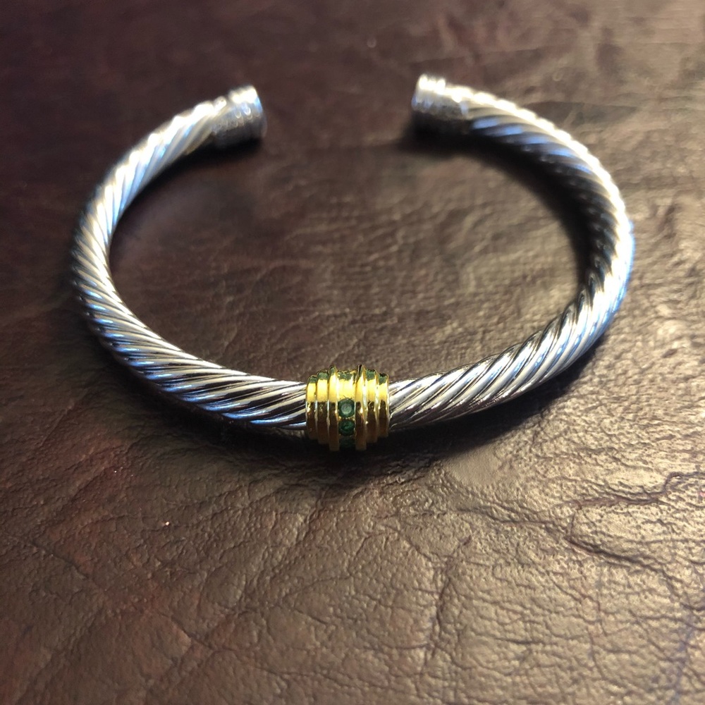 David Yurman Single Station Bracelet 14k Emeralds